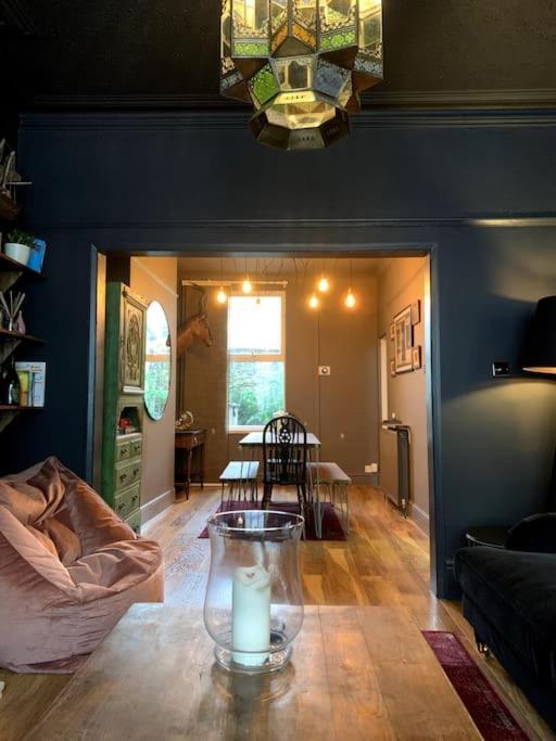 Chic Townhouse Near Tunnels Beaches Ilfracombe Buitenkant foto
